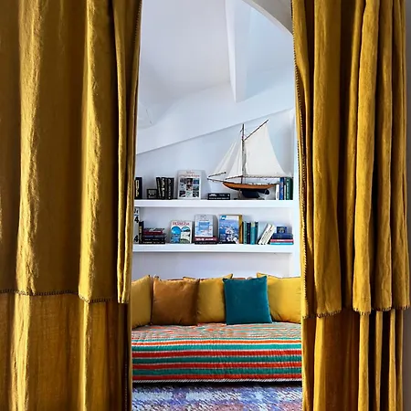 Le Zola Solaire Apartment